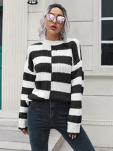 Load image into Gallery viewer, Two-Tone Dropped Shoulder Sweater