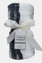 Load image into Gallery viewer, DOORBUSTER DEAL: Cuddley Fleece Decorative Throw Blanket