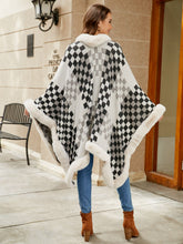 Load image into Gallery viewer, Checkered Faux Fur Trim Poncho