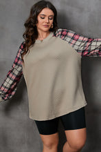Load image into Gallery viewer, Plus Size Plaid Round Neck Long Sleeve Sweatshirt