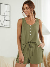 Load image into Gallery viewer, Scoop Neck Wide Strap Top and Shorts Set