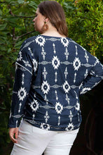 Load image into Gallery viewer, Plus Size Exposed Seams Round Neck Long Sleeve T-Shirt