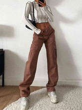 Load image into Gallery viewer, Straight Jeans with Pockets