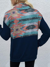 Load image into Gallery viewer, Geometric Drawstring Long-Sleeve Sweatshirt