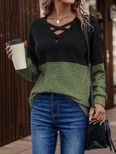 Load image into Gallery viewer, Two-Tone Crisscross Detail Sweatshirt