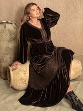 Load image into Gallery viewer, Plus Size V-Neck Balloon Sleeve Maxi Dress