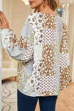 Load image into Gallery viewer, Printed Button Up Long Sleeve Shirt