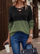 Load image into Gallery viewer, Two-Tone Crisscross Detail Sweatshirt